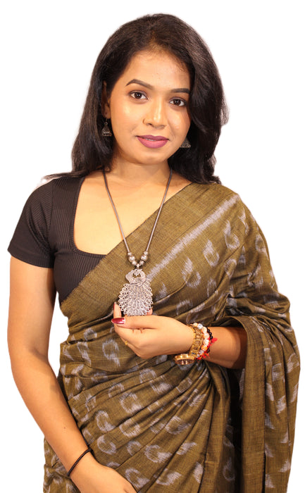 Khandua Cotton Saree – Traditional Ikat Weave with Cultural Motifs