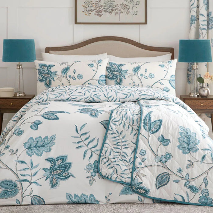 Polyester floral duvet cover set with vintage heritage print and matching pillowcases