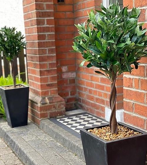 Realistic Artificial Laurel Leaf Bay Tree Topiary in Decorative Planter
