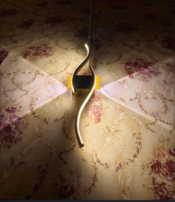 Wall Light Fixture – Adjustable LED Design for Modern Interior Décor - Samanta Factory