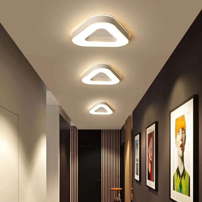 New Design LED Ceiling Light – Modern Corridor, Art Gallery & Balcony Lamp in White & Black - Samanta Factory