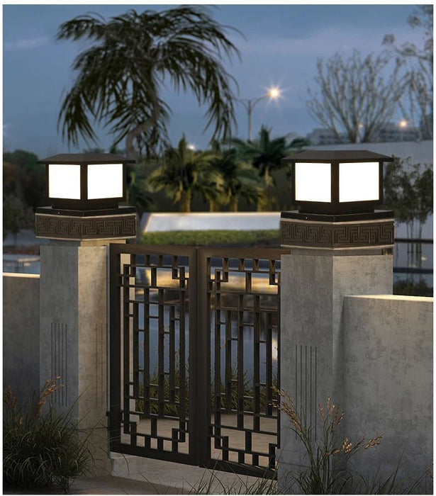 Solar LED Wall Light – Waterproof 4-Color Emergency Outdoor Lamp