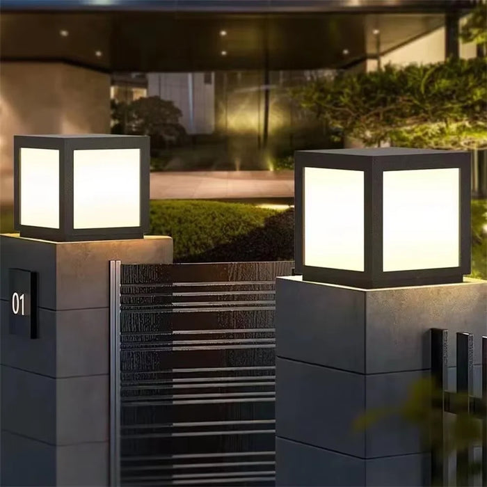Solar LED Wall Light – Waterproof 4-Color Emergency Outdoor Lamp
