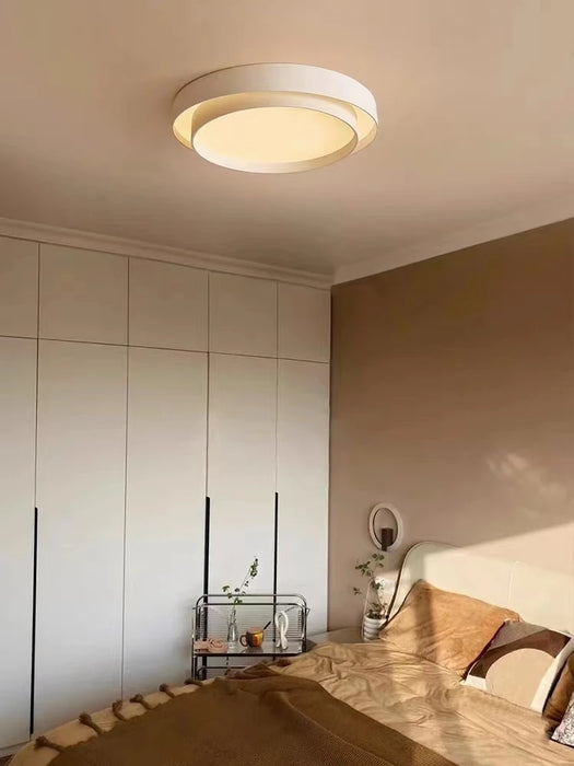 Modern LED Ceiling Light – Dimmable Remote-Control Fixture for Home & Office