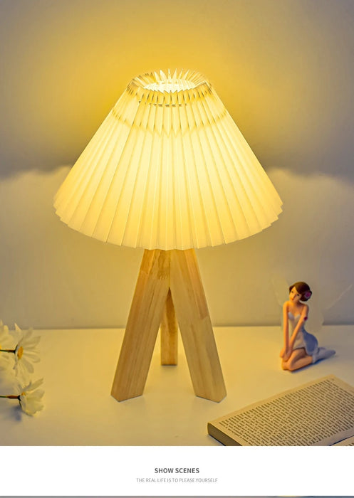 Wooden Tripod Floor Lamp – Hand-Knitted Fabric Shade with E26 Dimmable LED - Samanta Factory