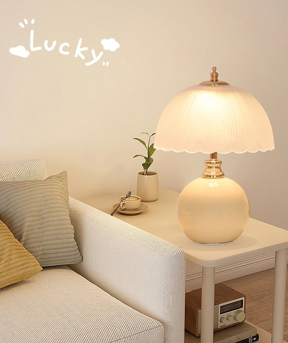 LED Book Light – USB-Powered Ceramic Lamp with Dimmable Color Option - Samanta Factory