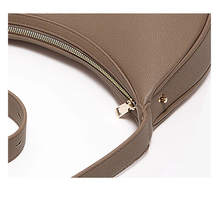 Chic Half-Moon Leather Handbag – Stylish Crossbody Bag for Women, Ideal Gift for Loved Ones - Samanta Factory