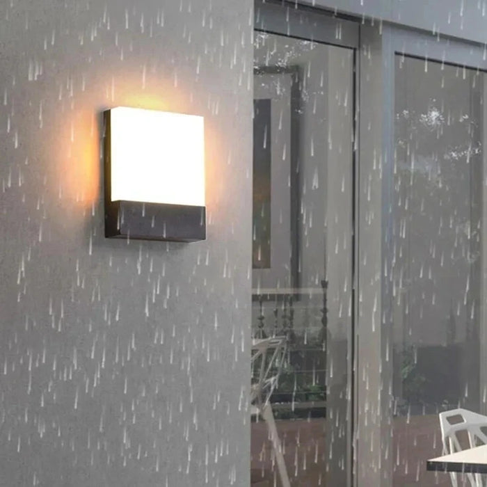 Outdoor Wall Lamp – Waterproof and Ultra Bright - Samanta Factory