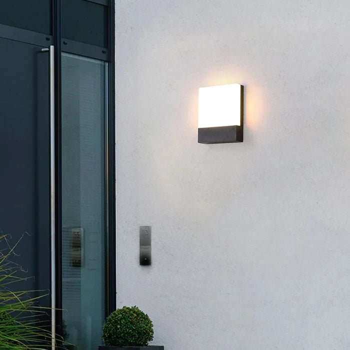 Outdoor Wall Lamp – Waterproof and Ultra Bright - Samanta Factory