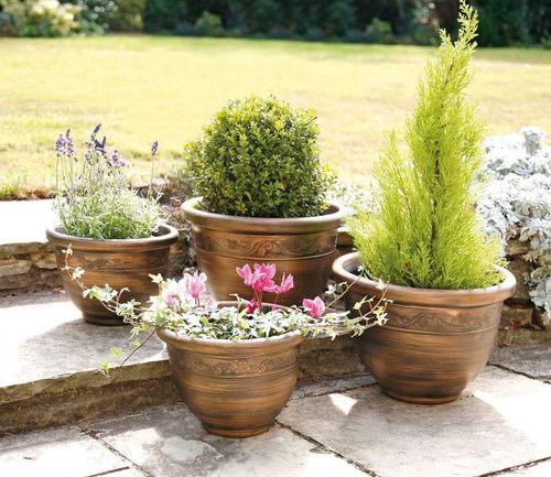 Set of 4 UV-Stabilised Antique Bronze Planters with Drainage Trays for Indoor & Outdoor Use